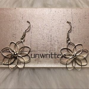 🥰 Sterling Silver Flowers Earring